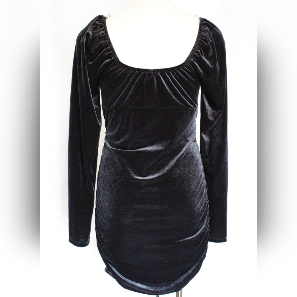 Wild Fable Black Velvet Ruched Bodycon Mini Dress – Size S - Picture 2 of 5